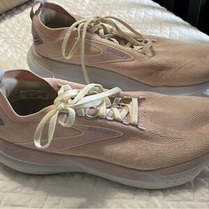 Brooks Women's Pink Running Shoes